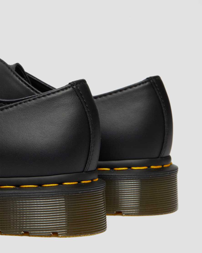 Shop Dr. Martens' Vegan 1461 Felix Oxford Shoes In Schwarz