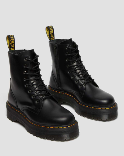 Shop Dr. Martens' Jadon Boot Smooth Leather Platforms In Schwarz