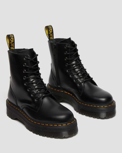 Shop Dr. Martens' Jadon Plateau Stiefel In Schwarz