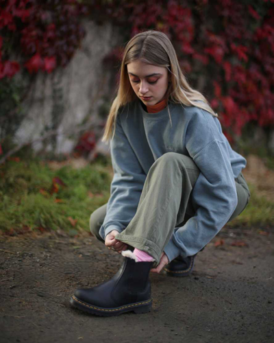 Dr. Martens' Damen Leder 2976 Leonore Chelsea Stiefel Mit Kunstpelzfutter In Schwarz