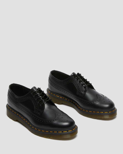 Shop Dr. Martens' 3989 Yellow Stitch Smooth Leather Brogue Shoes In Schwarz