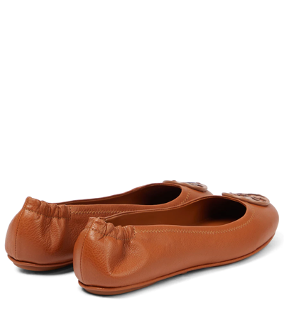 Shop Tory Burch Minnie Leather Ballet Flats In Bourbon Miele