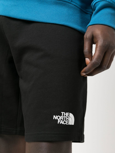 The North Face Embroidered-logo Knee-length Shorts In Black