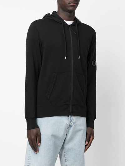C.p. Company Logo Zipped Hoodie In Schwarz