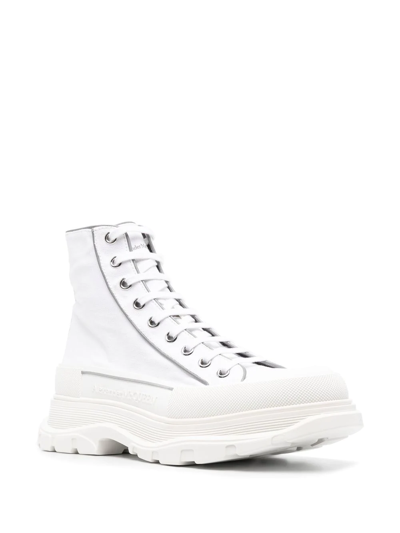 Alexander Mcqueen Round Toe Boots In White