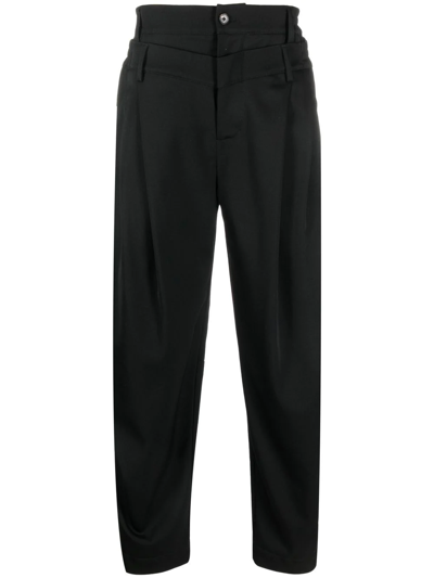 Shop Feng Chen Wang Double-waistband Tapered Trousers In Schwarz