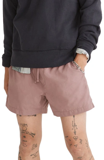 Shop Madewell Everywear Shorts In Frosty Mauve
