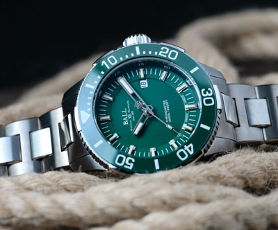 Pre-owned Ball Ø 42mm Engineer Hydrocarbon Deepquest Ceramic Dm3002a-s4cj-gr Cosc,green