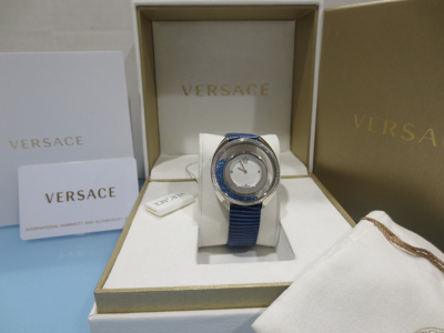 Pre-owned Versace Women's Vqo030015 Destiny Precious Diamonds Leather Wristwatch