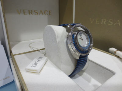 Pre-owned Versace Women's Vqo030015 Destiny Precious Diamonds Leather Wristwatch