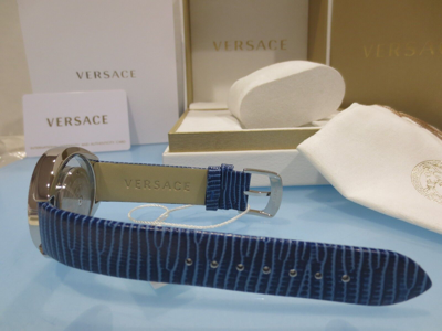 Pre-owned Versace Women's Vqo030015 Destiny Precious Diamonds Leather Wristwatch