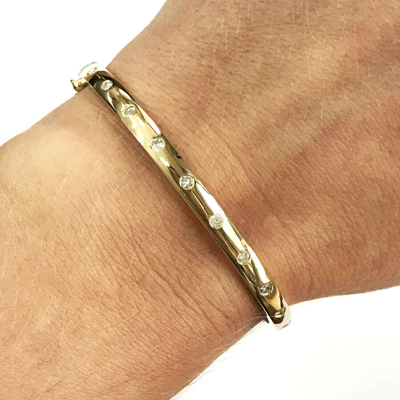 Pre-owned Jewelry By Arsa 0.45 Ctw Real Diamond Solid 14k Yellow Gold Flush Set Oval Bangle Bracelet 6.5" In G-h
