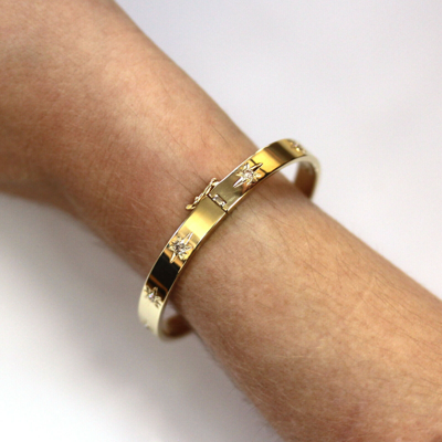 Pre-owned Jewelry By Arsa 0.8 Ctw Natural Diamond Solid 14k Yellow Gold 6 Mm Oval Starburst Bangle 6.5 In In G-h