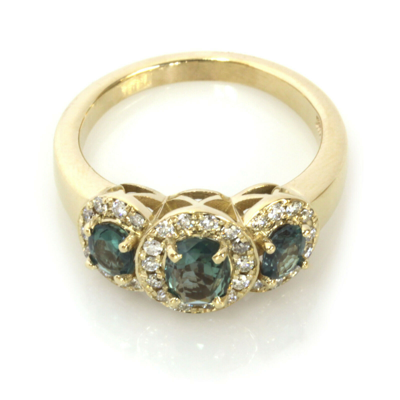 Pre-owned Jewelry By Arsa 2.2 Ctw Natural Alexandrite & Diamond Vs Solid 14k Yellow Gold 3 Stone Halo Ring In Green