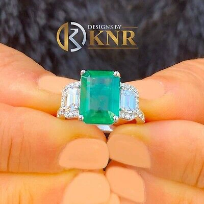 Pre-owned Emerald 14k White Gold Natural Green  And Round And  Diamonds Ring 5.50ct