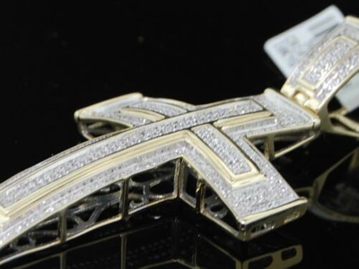 Pre-owned Jfl Diamonds & Timepieces Mens Yellow Gold .86c Pave Diamond Domed Cross Charm In White