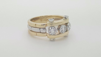 Pre-owned Handmade 18k 750 White Yellow Gold Two Tone 3 Round Diamond Mens Ring Vs1