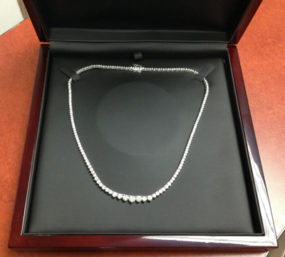 Pre-owned La 12.25 Ct. Tw Graduated Round Cut Diamond Tennis Neckce In F