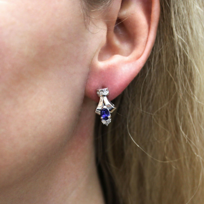 Pre-owned Jewelry By Arsa 1.2 Ctw Natural Blue Ceylon Sapphire Diamond 14k White Gold Omega Earrings 20 Mm In G-h