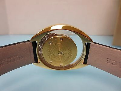 Pre-owned Versace Womens 86q71sd498 S009 Destiny Spirit Gold Ip Case Leather Diamond Watch