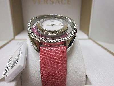 Pre-owned Versace Women's 86q951md497 S111 Destiny Spirit Pink Leather Diamond Watch In Light Pink