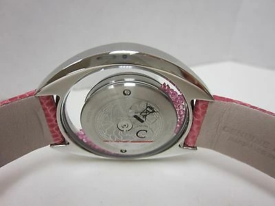 Pre-owned Versace Women's 86q951md497 S111 Destiny Spirit Pink Leather Diamond Watch In Light Pink