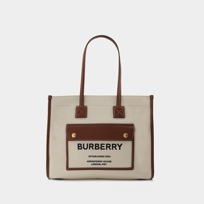 Shop Burberry Ll Sm Pocket Dtl Ll6 Tote Bag -  -  Natural/tan - Cotton In Multicoloured