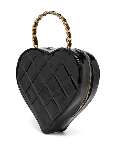 CHANEL Pre-Owned 2022 diamond-quilted heart-shaped Crossbody Bag