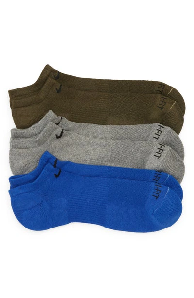 Shop Nike Dry 3-pack Everyday Plus No Show Socks In Blue/ Grey/ Black