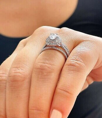 Pre-owned Gia Certified 14k Solid White Gold Oval Cut Diamond Engagement Ring Halo 2.30ct