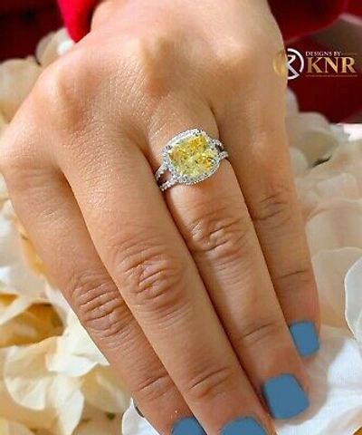 Pre-owned Knr 14k Yellow Gold Cushion Fancy Yellow And Natural Diamonds Engagement Ring 4.70