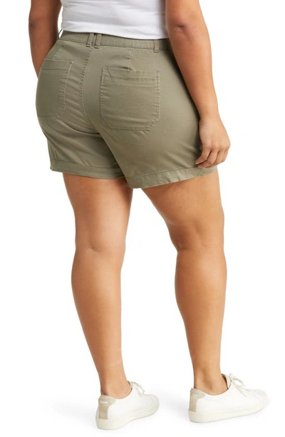 Wit & Wisdom 'ab'solution Flap Pocket High Waist Shorts In Lok Laurel