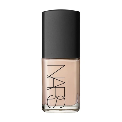 Shop Nars Sheer Glow Foundation In Mont Blanc L2