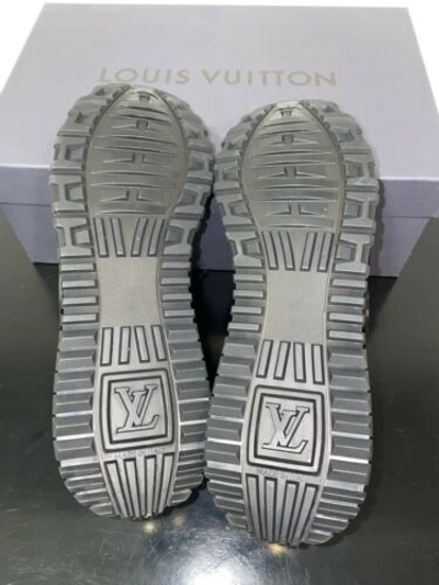 Shop Louis Vuitton 2024 SS 1ABHR3 Run 55 Sneaker (1ABHR3) by
