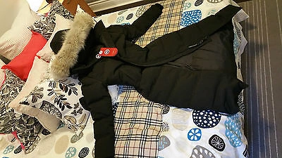 Pre-owned Label Edition Brand Red  Black Canada Goose Mystique Medium Parka Jacket