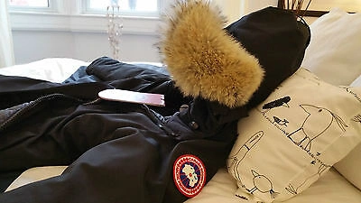 Pre-owned Label Edition Brand Red  Black Canada Goose Victoria Small Parka Jacket