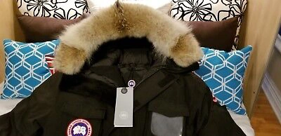 Pre-owned Canada Goose 2022 Grey Label Hologram Tag Black  Snow Mantra Medium Parka Jacket In Gray
