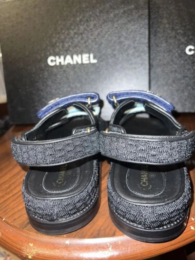 Pre-owned Chanel 22s Knit Dad Sandal Gate Cc Logo In Red