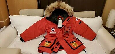 Pre-owned Canada Goose 2022 Authentic Hologram Tag Red  Snow Mantra Medium Parka Jacket