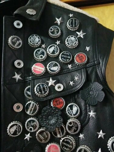Pre-owned Coach Black Leather Cap Slv Custom Vest 215523jax Bottle Cap Floral Feather...