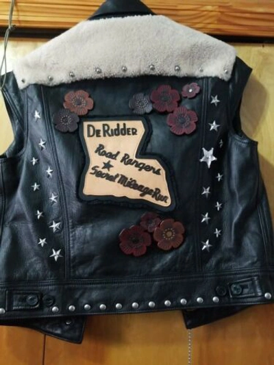 Pre-owned Coach Black Leather Cap Slv Custom Vest 215523jax Bottle Cap Floral Feather...