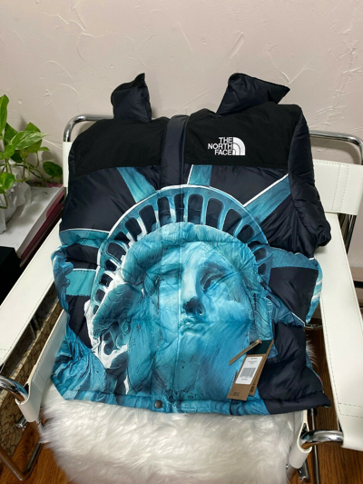 Supreme TNF Mountain Jacket FW 19 Statue of Liberty - Size 9 1/2 - Red