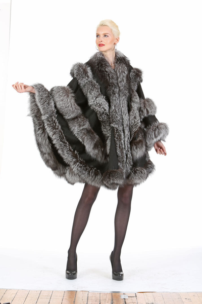 Pre-owned Madison Ave Mall Silver Fox Fur Trimmed Black Cashmere Cape For Women - Empress Style