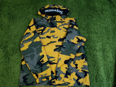 Pre-owned F/w 2017 Hooded Logo Half Zip Pullover (yellow Camo)