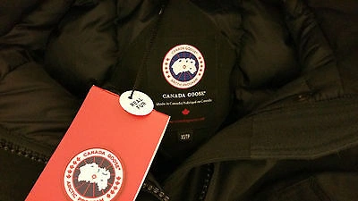Pre-owned Label Edition Brand Red  Black Canada Goose Trillium Xs Parka Jacket