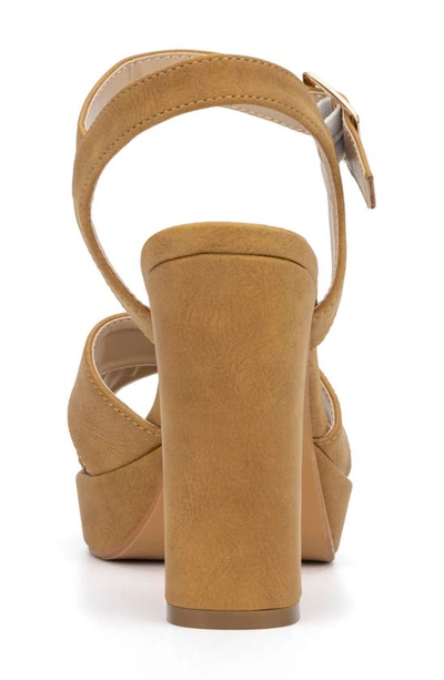 New York And Company Adalia Womens Faux Suede Ankle Strap Platform Sandals In Tan