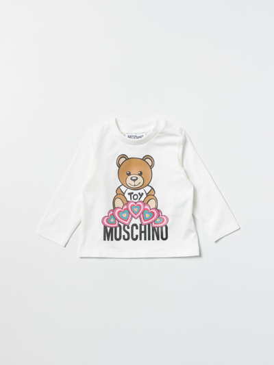 Shop Moschino Baby T-shirt With Teddy Hearts Print In Yellow Cream