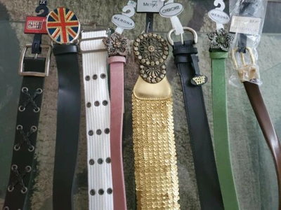 Pre-owned Multiple Brands Lot Of 100 Wholesale Womens/ladies Belts, Nwt, Assorted Styles & Sizes In Black, Brown, Green, Gold, Grey, Pink Etc