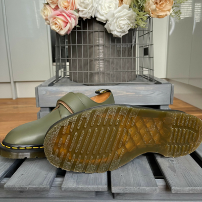 Pre-owned Dr. Martens