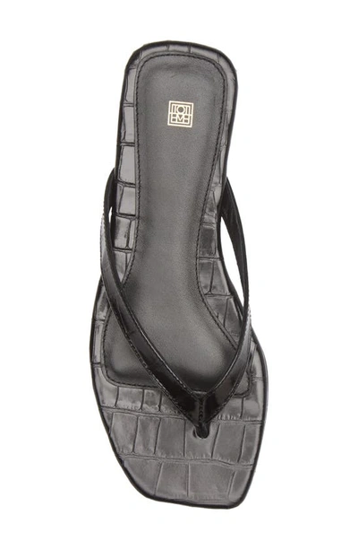 Totême Croc-effect Leather Flip Flops In Black Crocodile